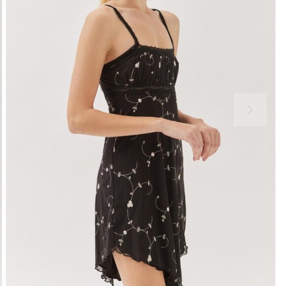NWOT UO Nikita Black Embroidered Hanky Hem Mini Dress - Picture 1 of 4